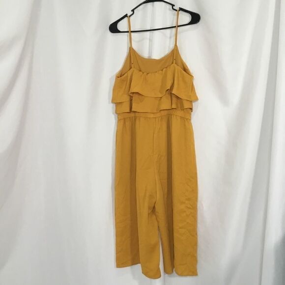 One Clothing Ruffle Sleeveless Crop Jumpsuit (H13) - Picture 4 of 6
